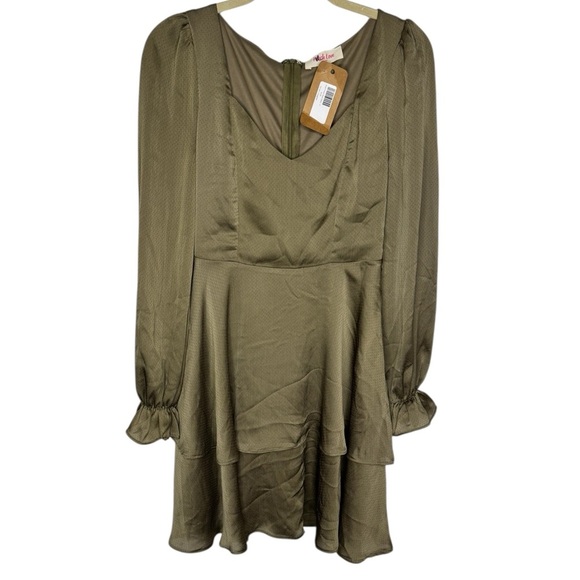 ✨ Peach Love Olive Green Satin Long Sleeve Mini Dress S NWT ✨ - Picture 1 of 5